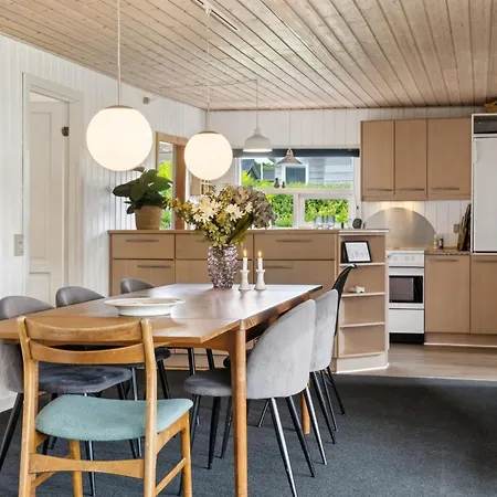Jolanta - 275m From The Sea By Interhome