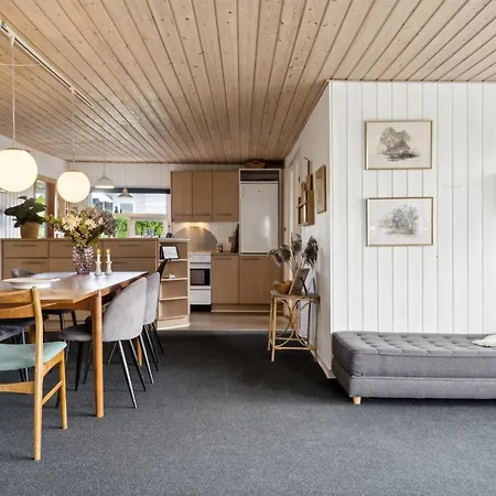 Jolanta - 275m From The Sea By Interhome *